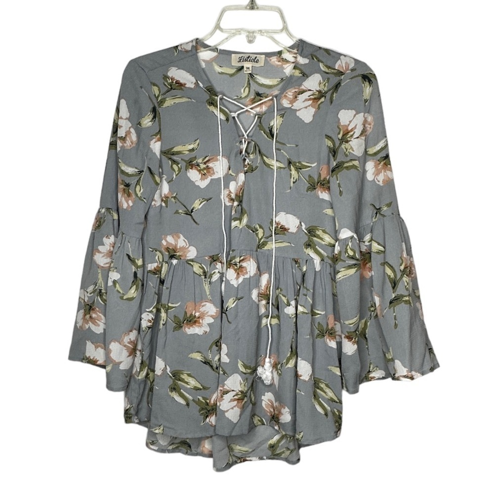 Listicle Floral Top - Picture 1 of 7